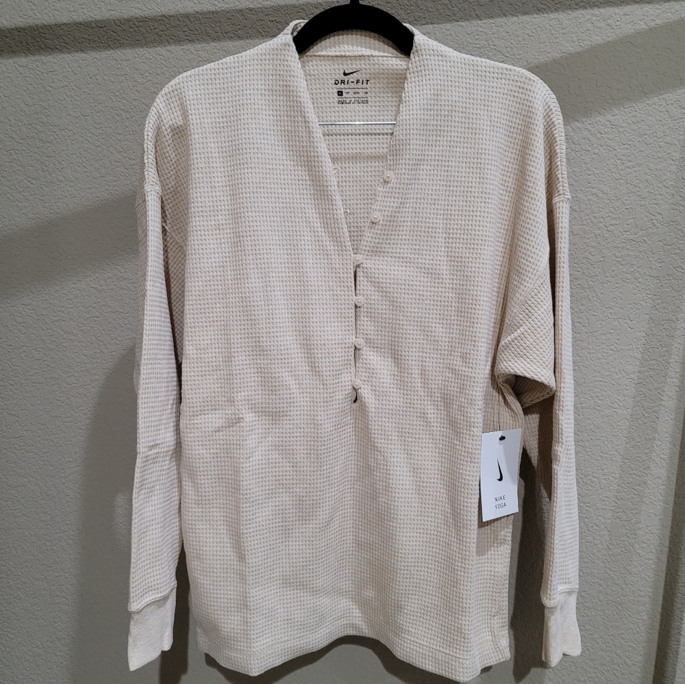 NWT Nike dri-fit women's yoga pullover soft waffle long sleeve cover up shirt